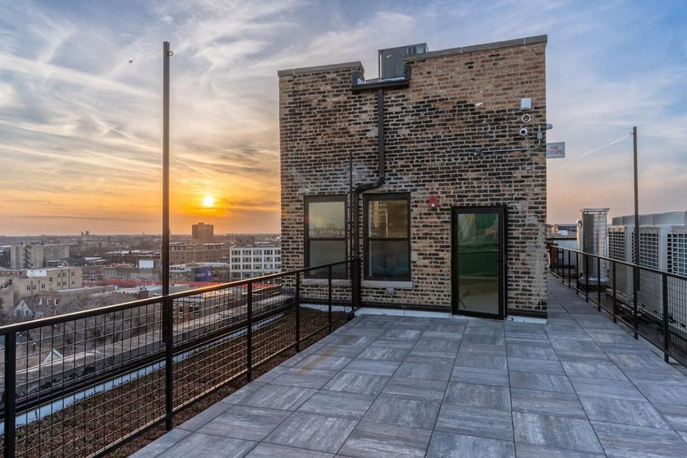 Elegant Style Loft Montrose Rooftop Wfh Gym