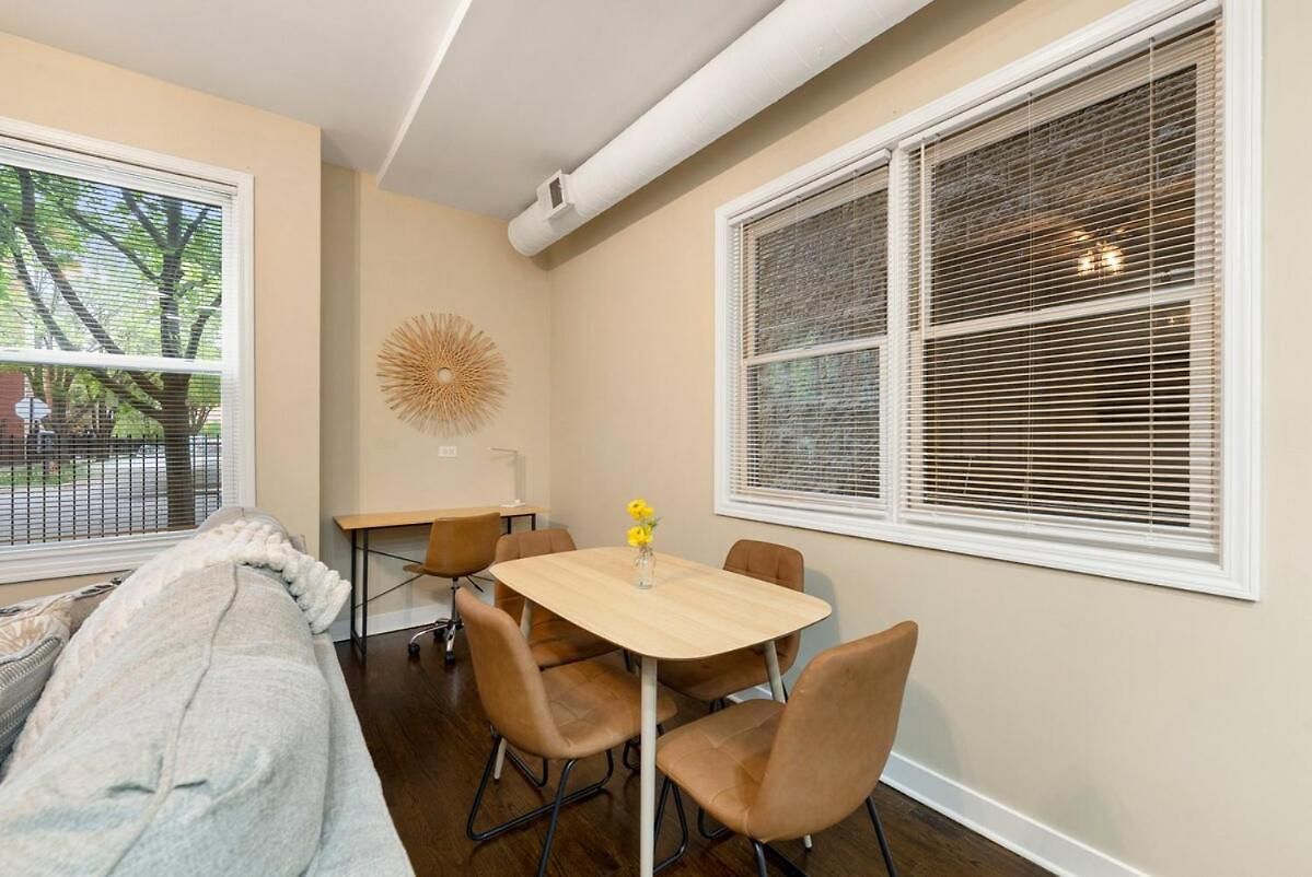 Apartment Medical District 2br With Jacuzzi & Parking Chicago