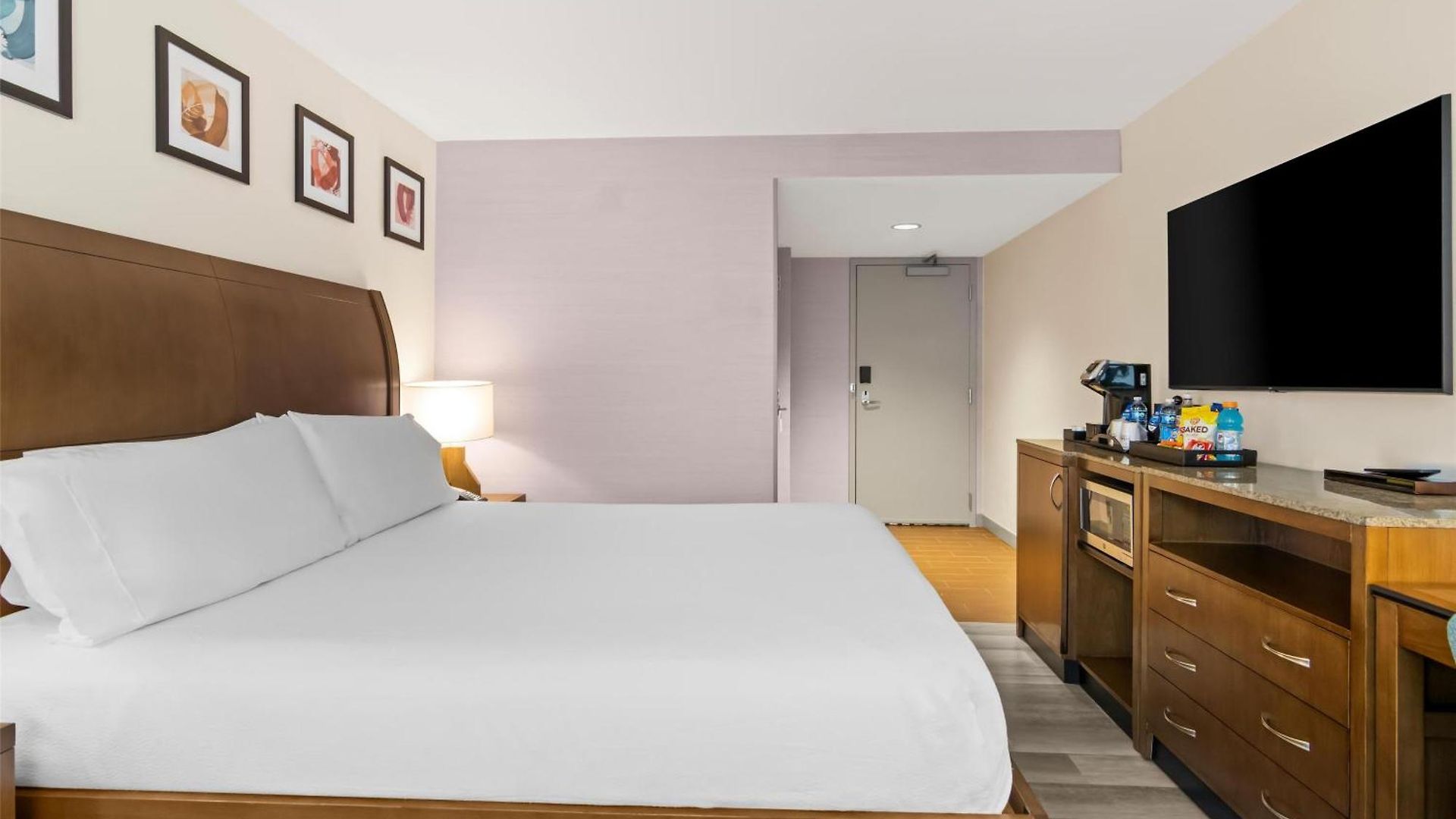 Hilton Garden Downtown Riverwalk Hotel