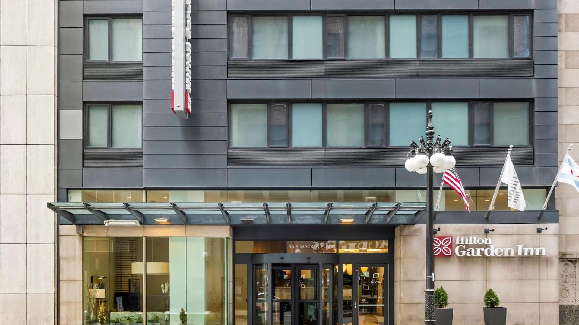 Hilton Garden Downtown Riverwalk Hotel