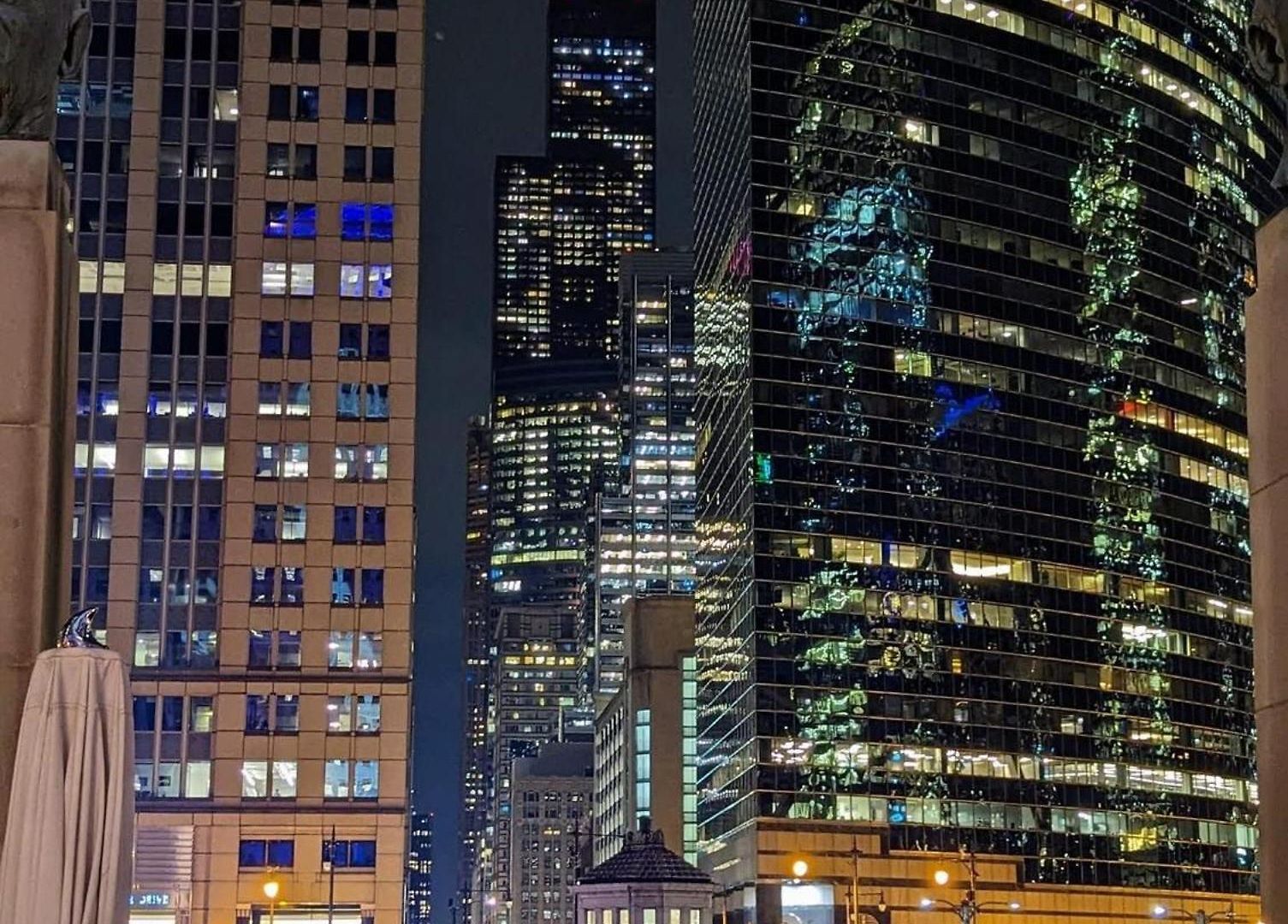 Holiday home Art Downtown Fulton Market Entire 3 Bedroom Sleep10 Private Garage Roof Ev Tesla Chicago