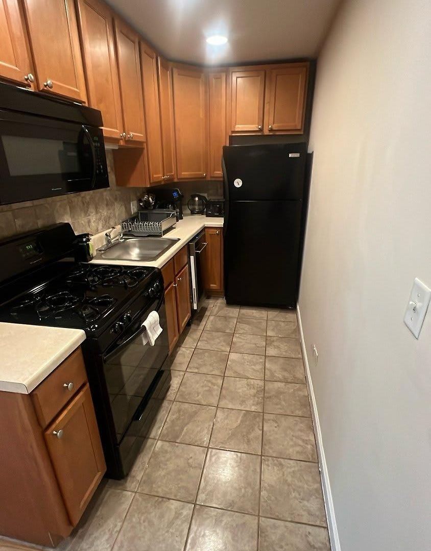 Modern 1br Free Parking Spot *