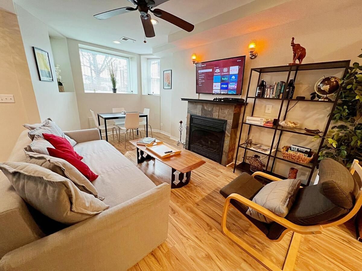 Apartment The Banksy-free Parking -4 Bedroom W King Bed- Firepit Rooftop Near United Center *