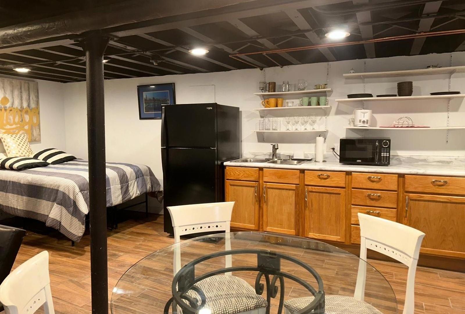 Art Of Sabrinas Dreams Apartment Chicago