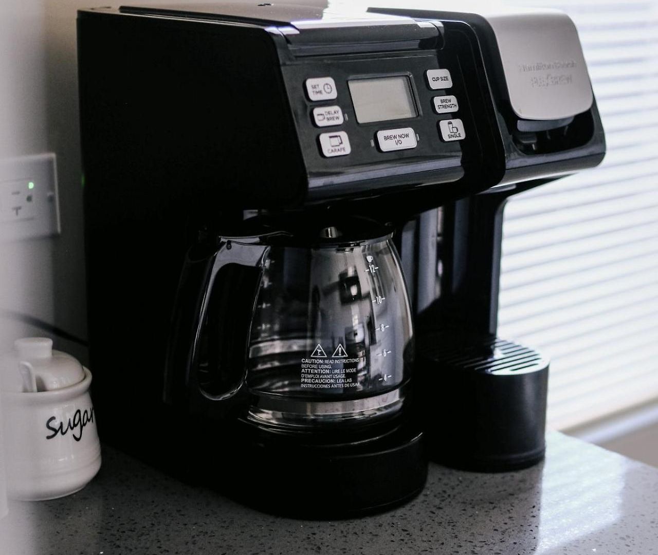 Sleeps 7 • Huge Projector • Designated Workspace * Chicago