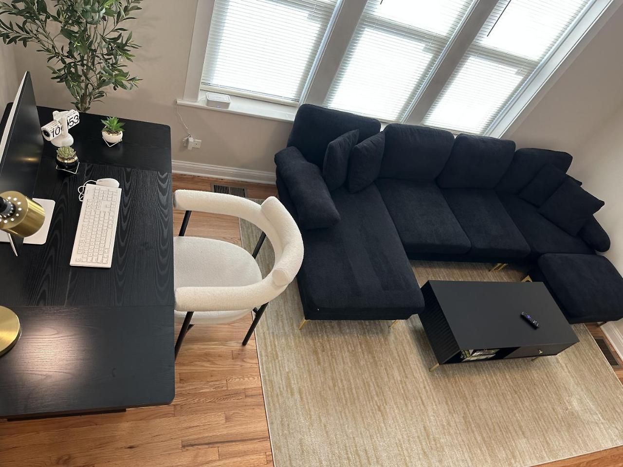 Apartment Private Workspace • Sleeps4 • Modern Stylish Chicago