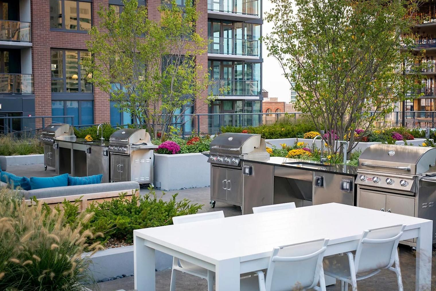 Apartment Blueground River North Pool Wd Nr Mile Chi-1192 *