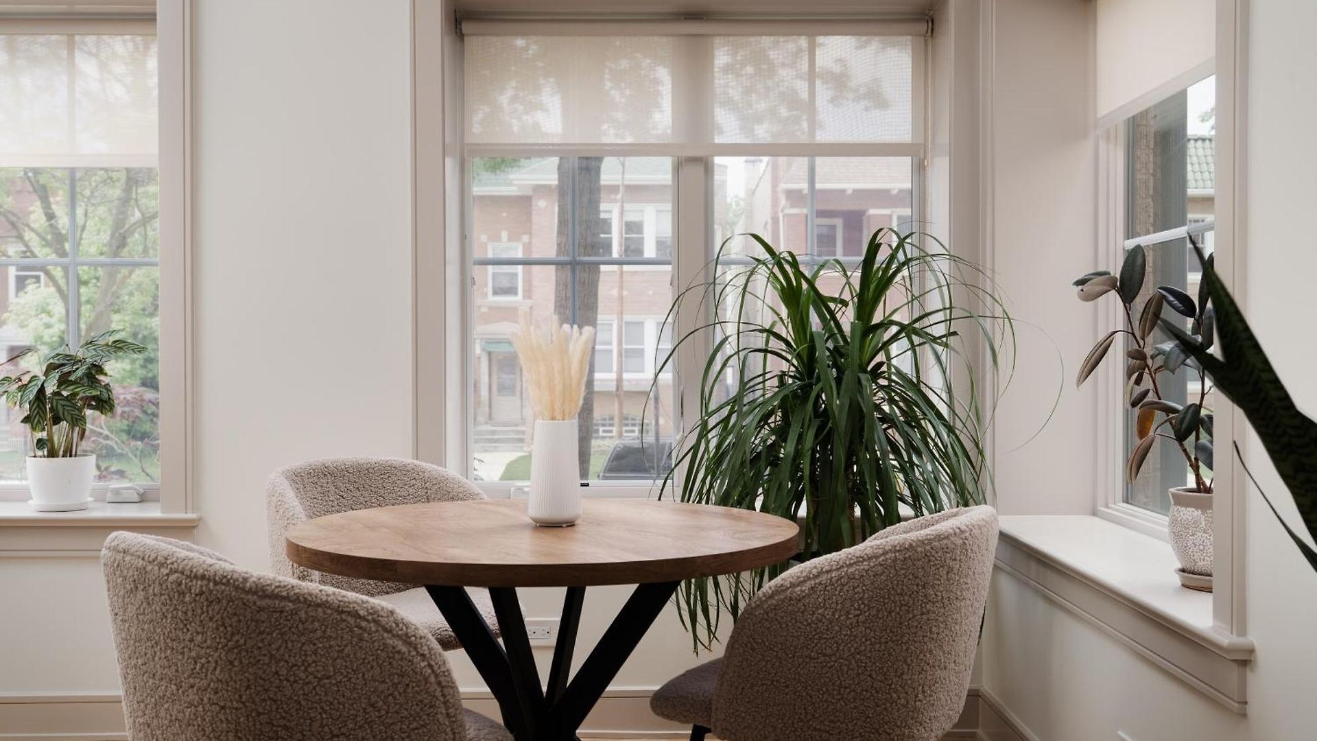 Ace Apartment *