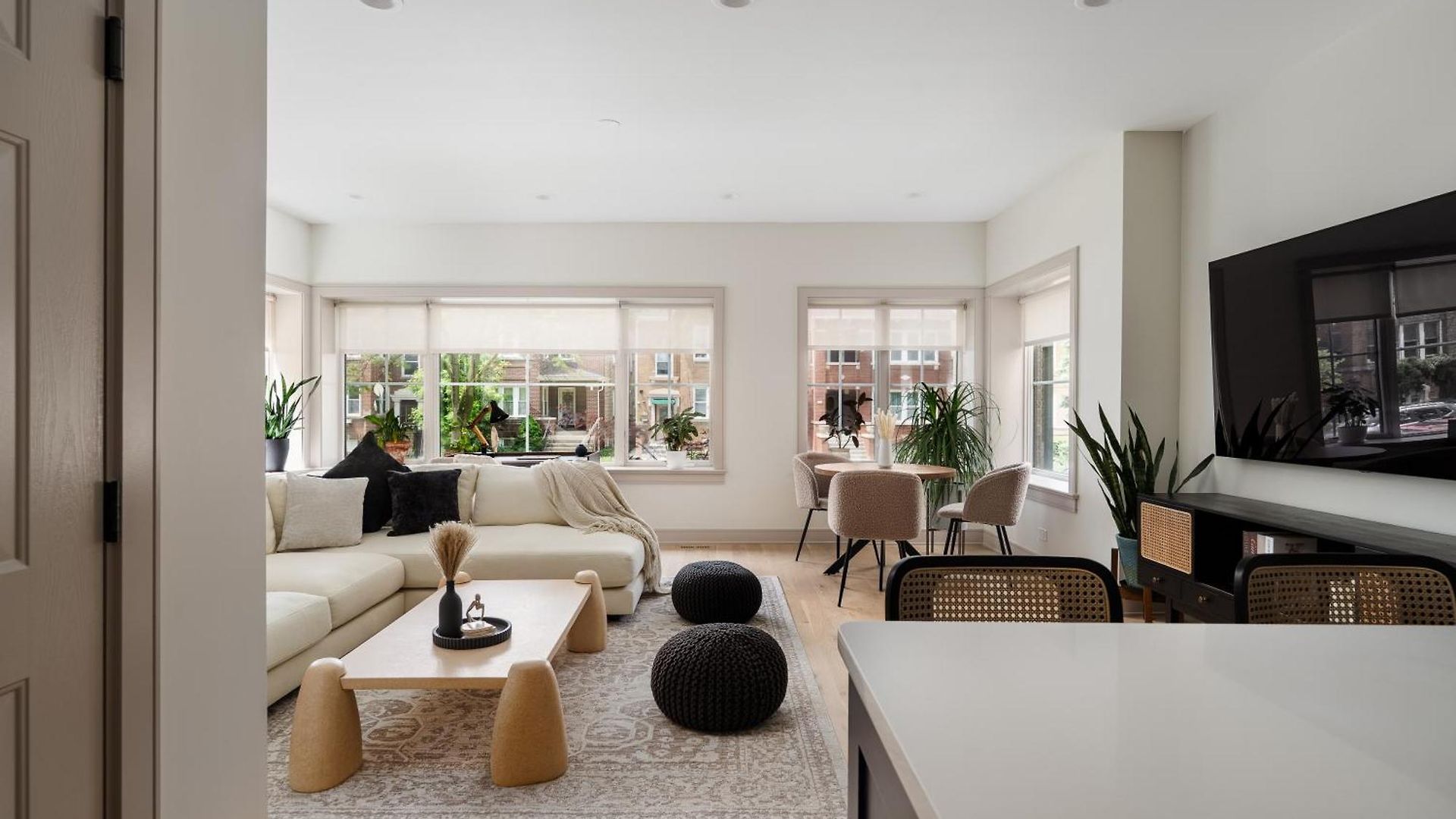 Ace Apartment