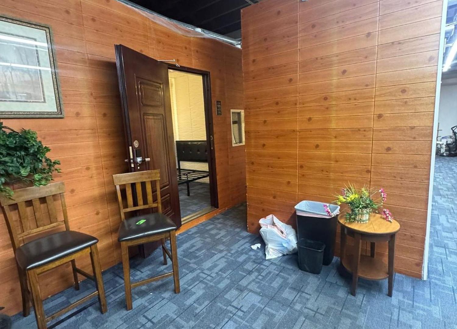 Hotel Solo Explorer Nest, Walk To Museums And Parks