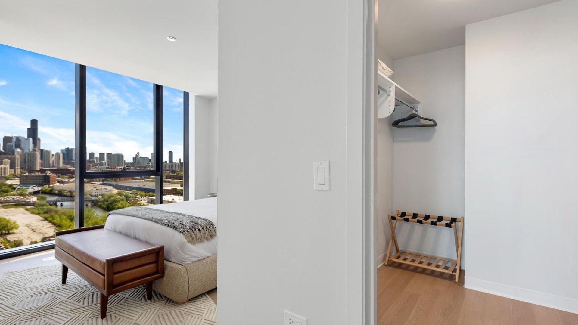 Foundry Unmatched Skyline Views At Lincoln Park *
