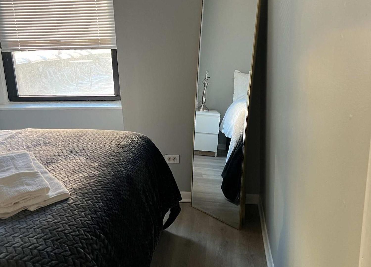 South Loop 2 Bedroom