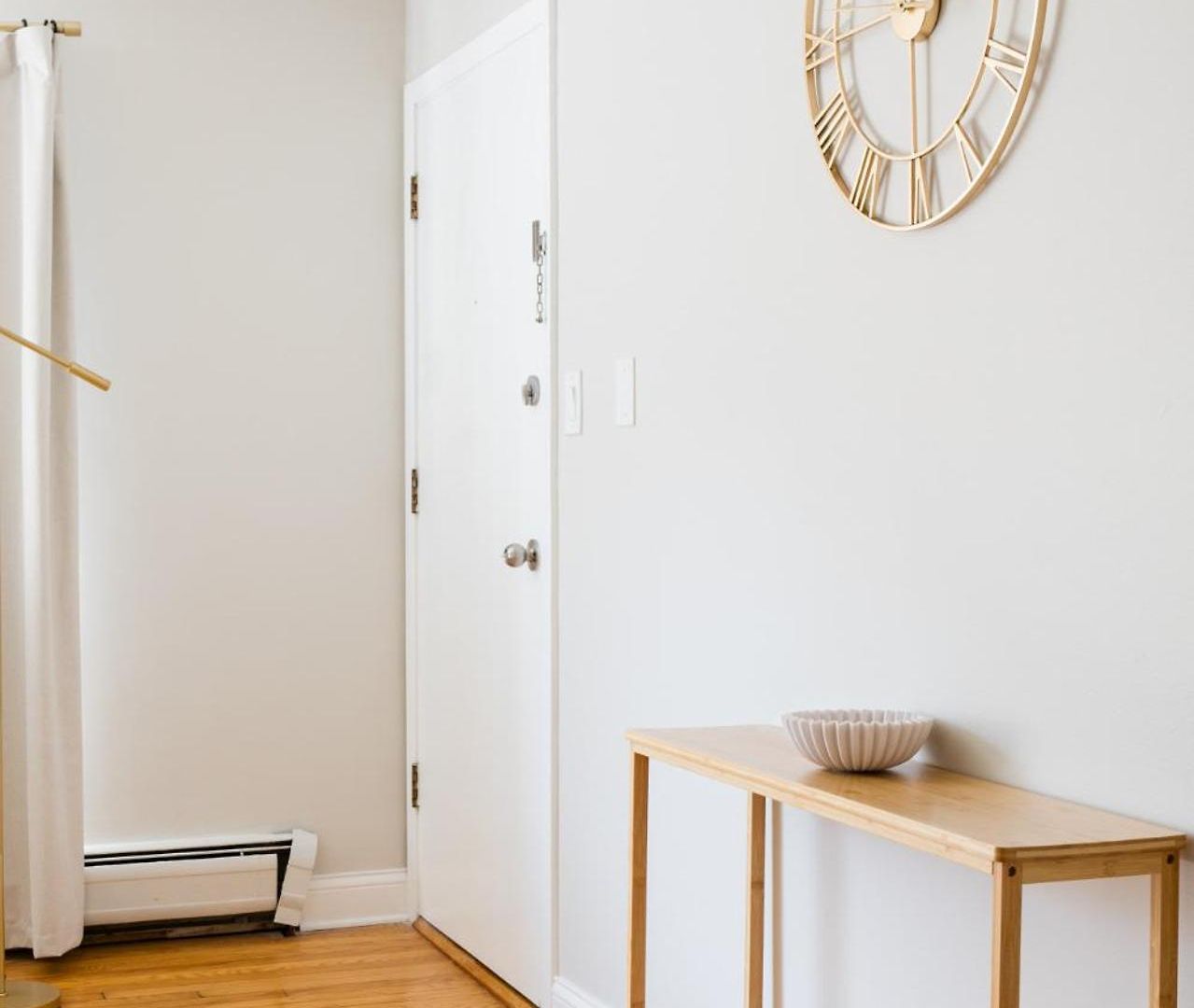 2br • Newly Furnished Modern • Near O'hare