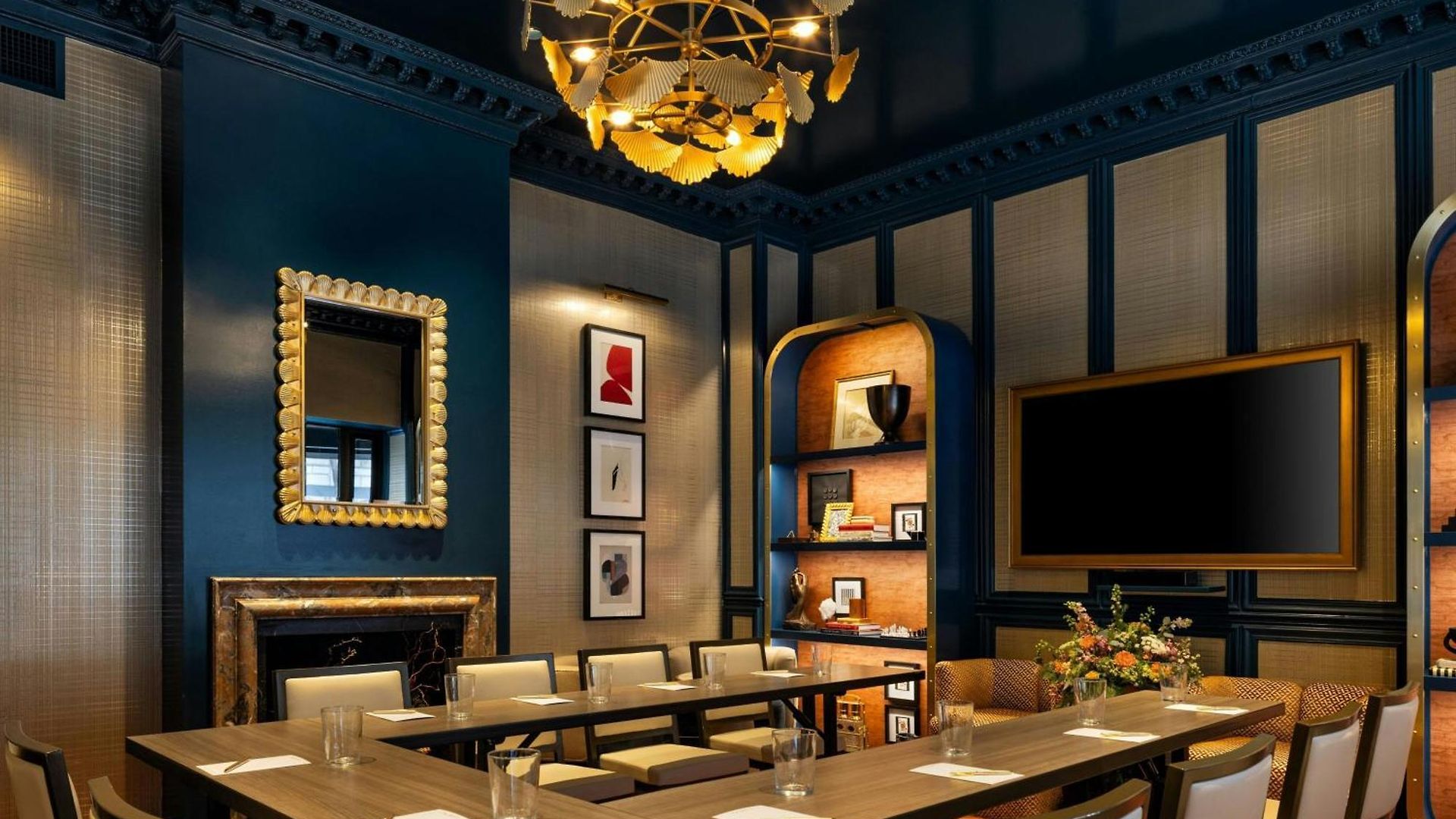 The Talbott, Autograph Collection 4*