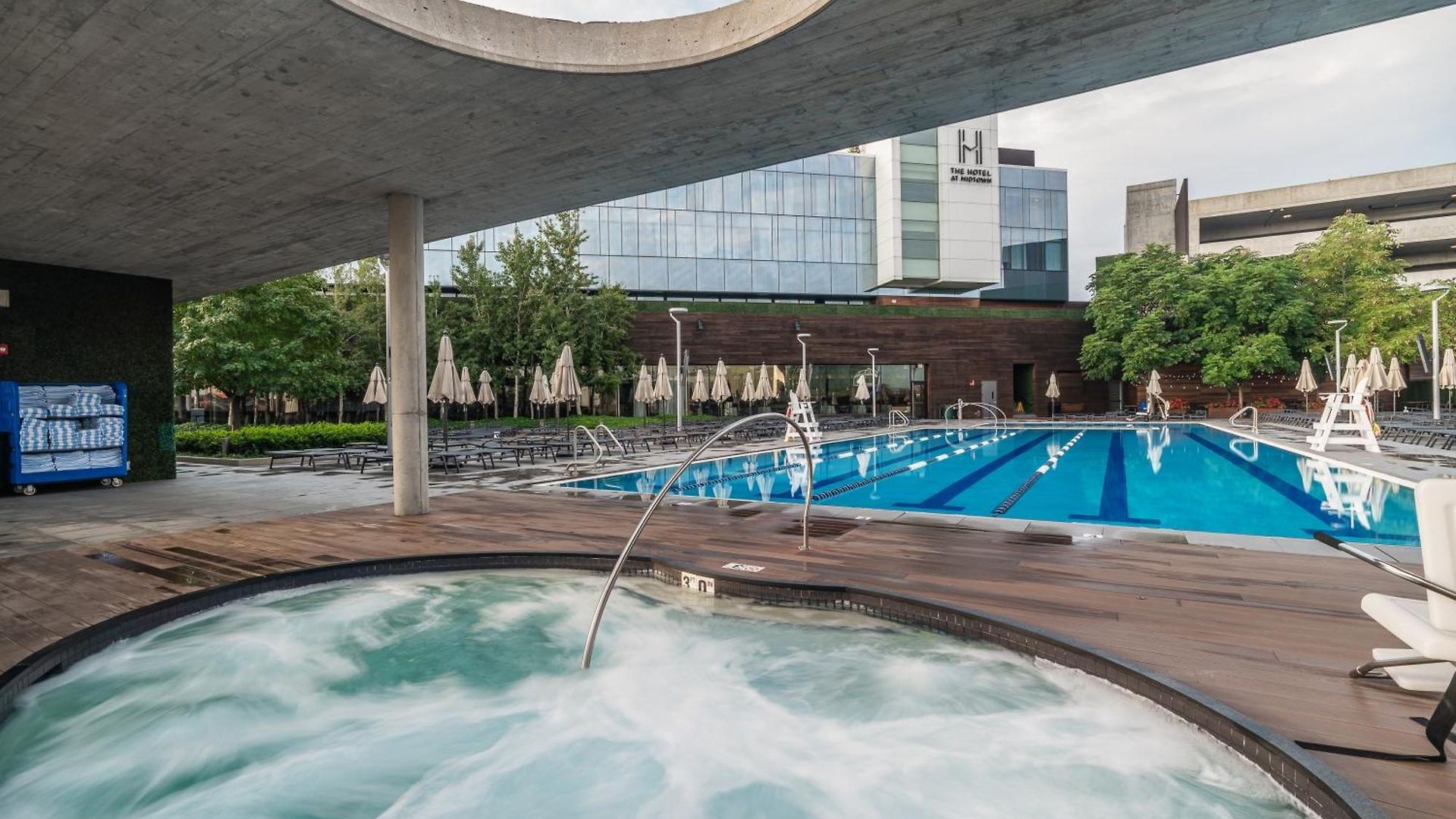 Resort The & Athletic Club At Midtown