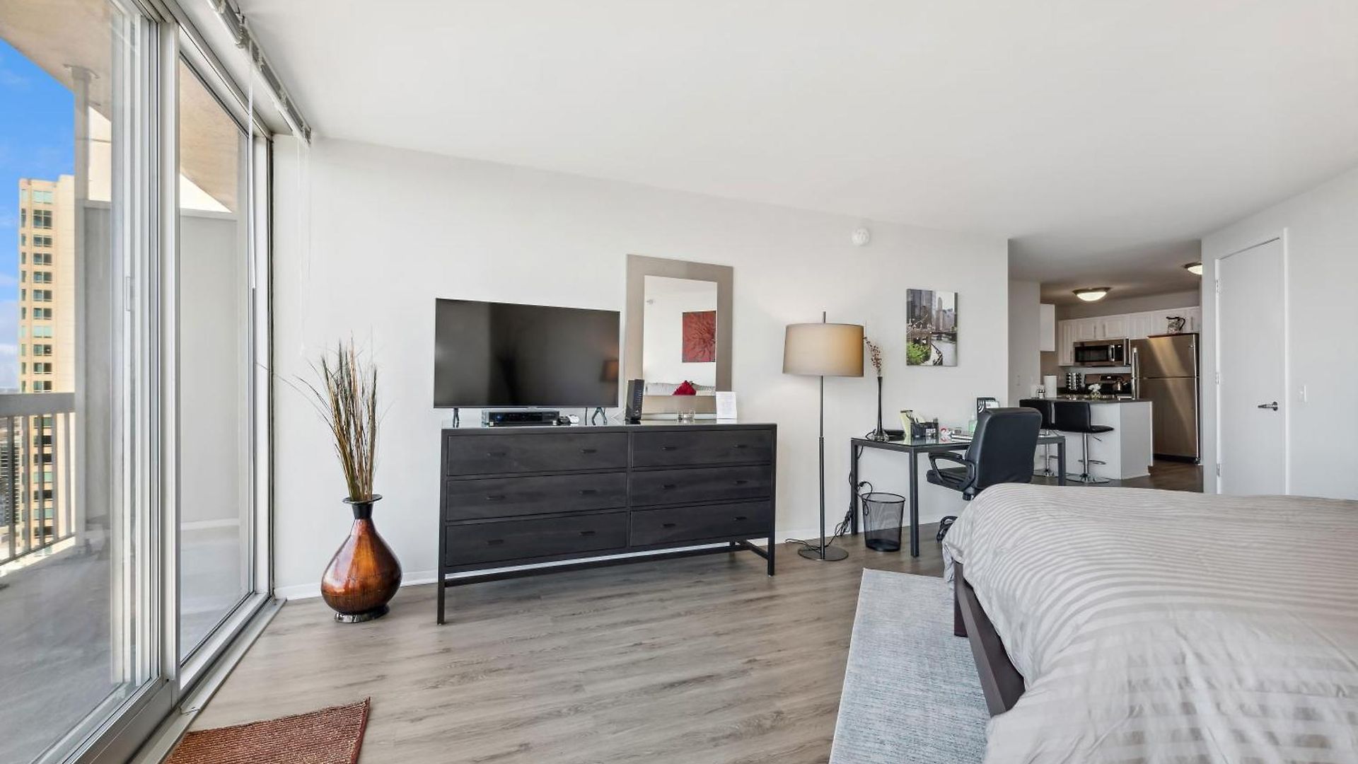 Aparthotel The Penthouse At Grand Plaza 4*