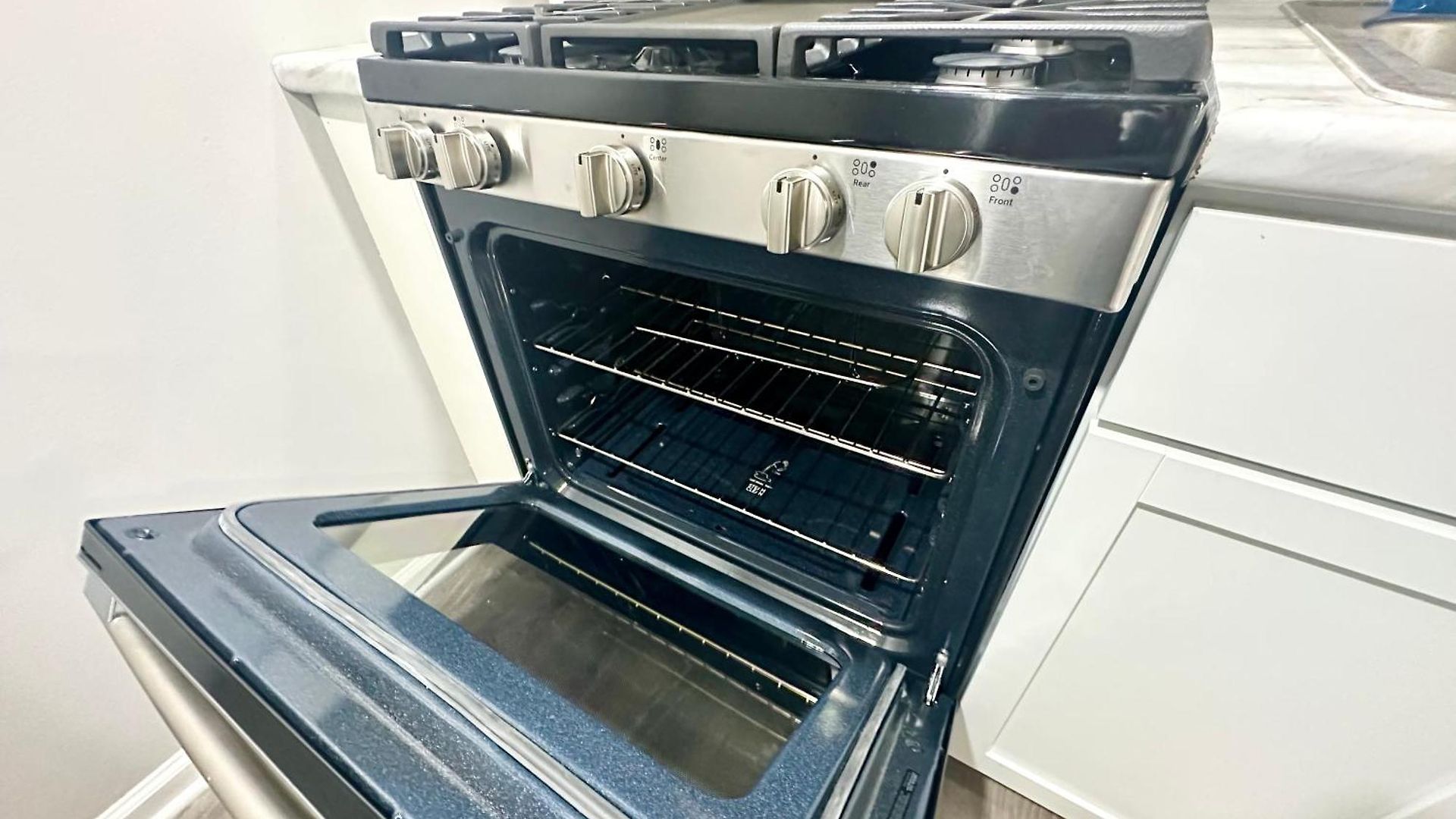 Super Amazing Place To Near Downtown! Free Parking Chicago