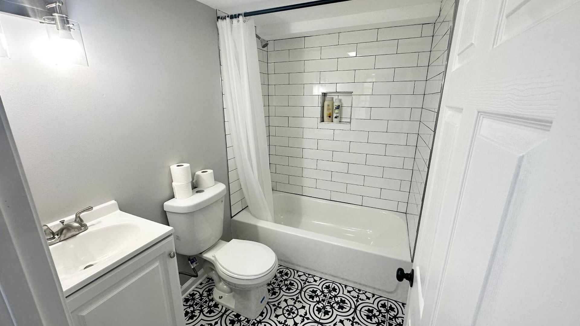 Homestay Super Amazing Place To Near Downtown! Free Parking