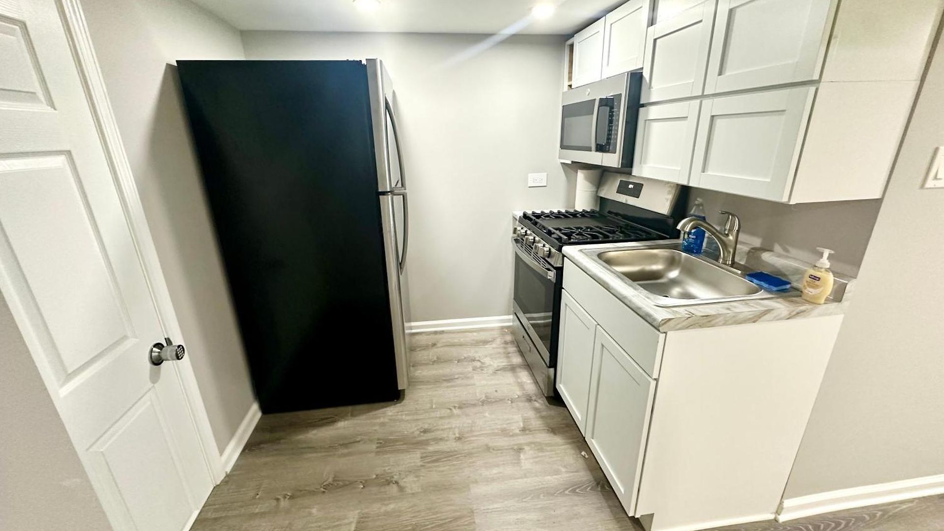 Super Amazing Place To Near Downtown! Free Parking
