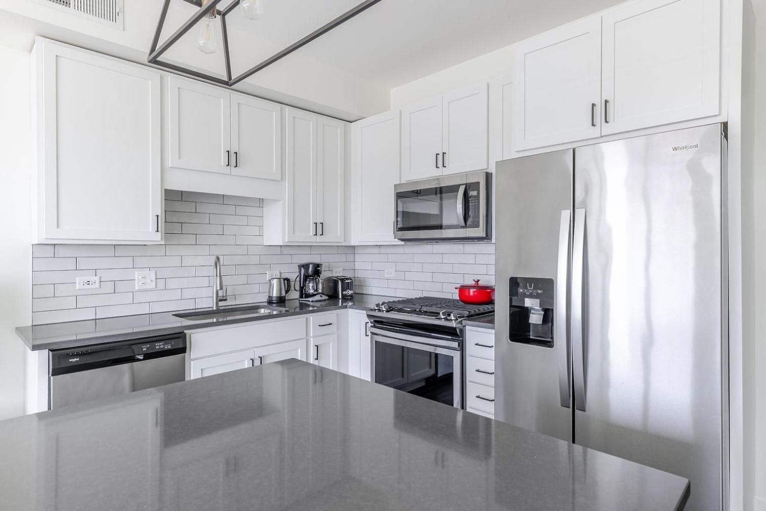 Apartment Blueground Elmhurst Pool Gym Nr Park Chi-1263 Chicago