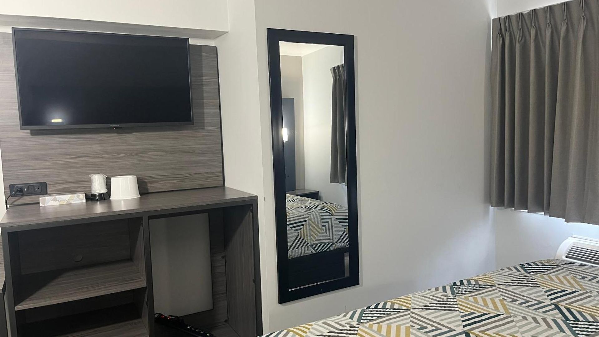 6 Chicago, Il - Halsted Hotel Chicago