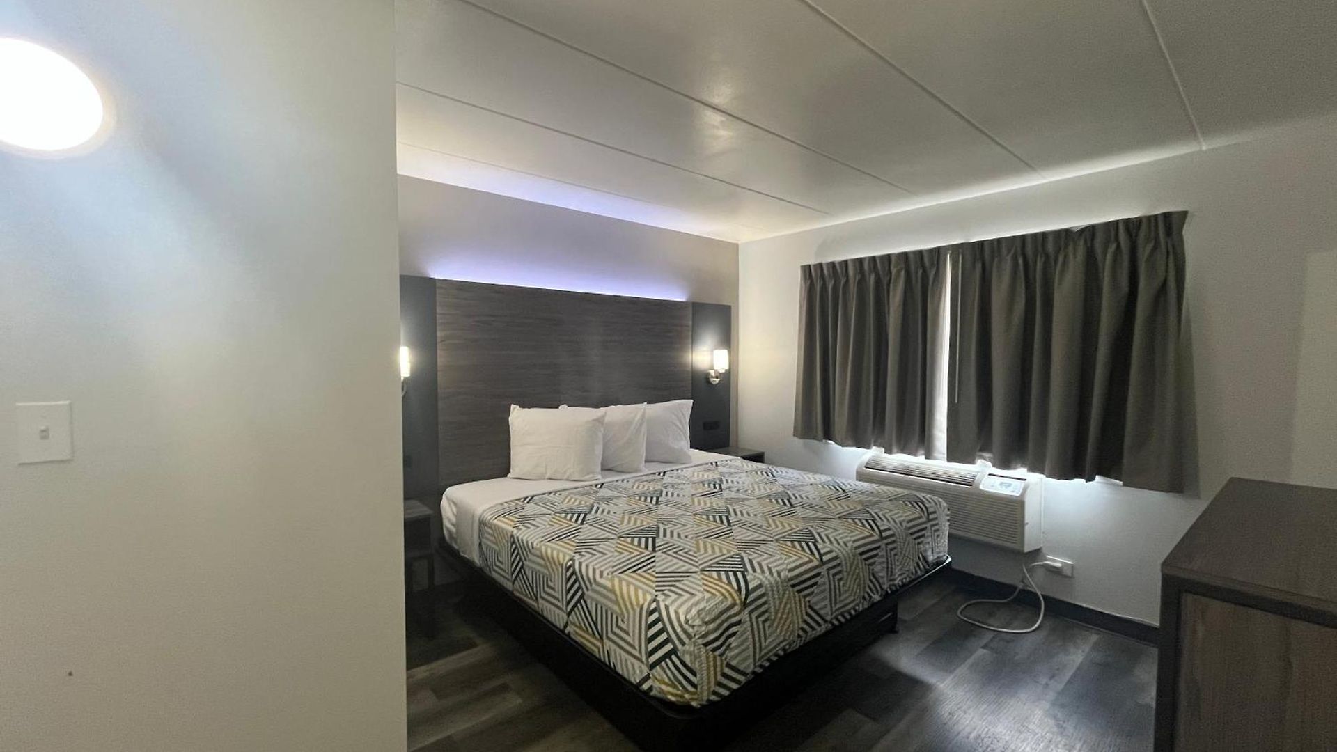 6 Chicago, Il - Halsted Hotel 2*