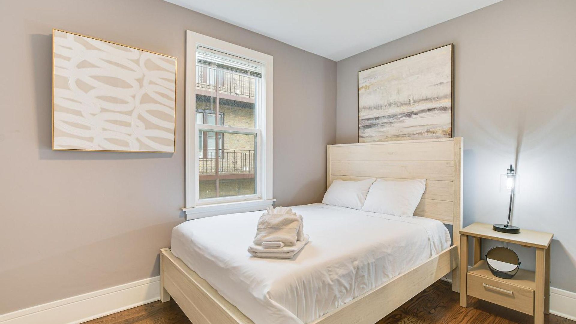 5 Mi To Dtwn: Ukrainian Village Apartment! Apartment *