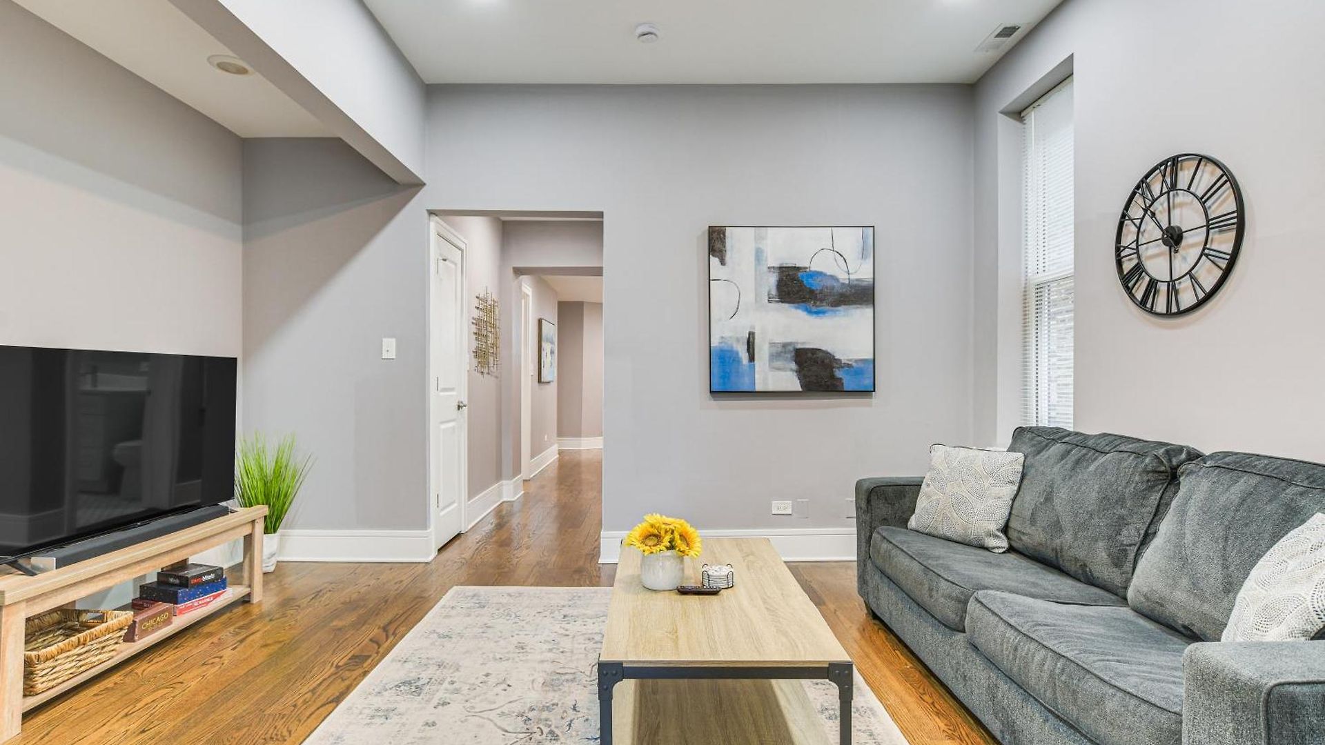 Apartment 5 Mi To Dtwn: Ukrainian Village Apartment! Chicago