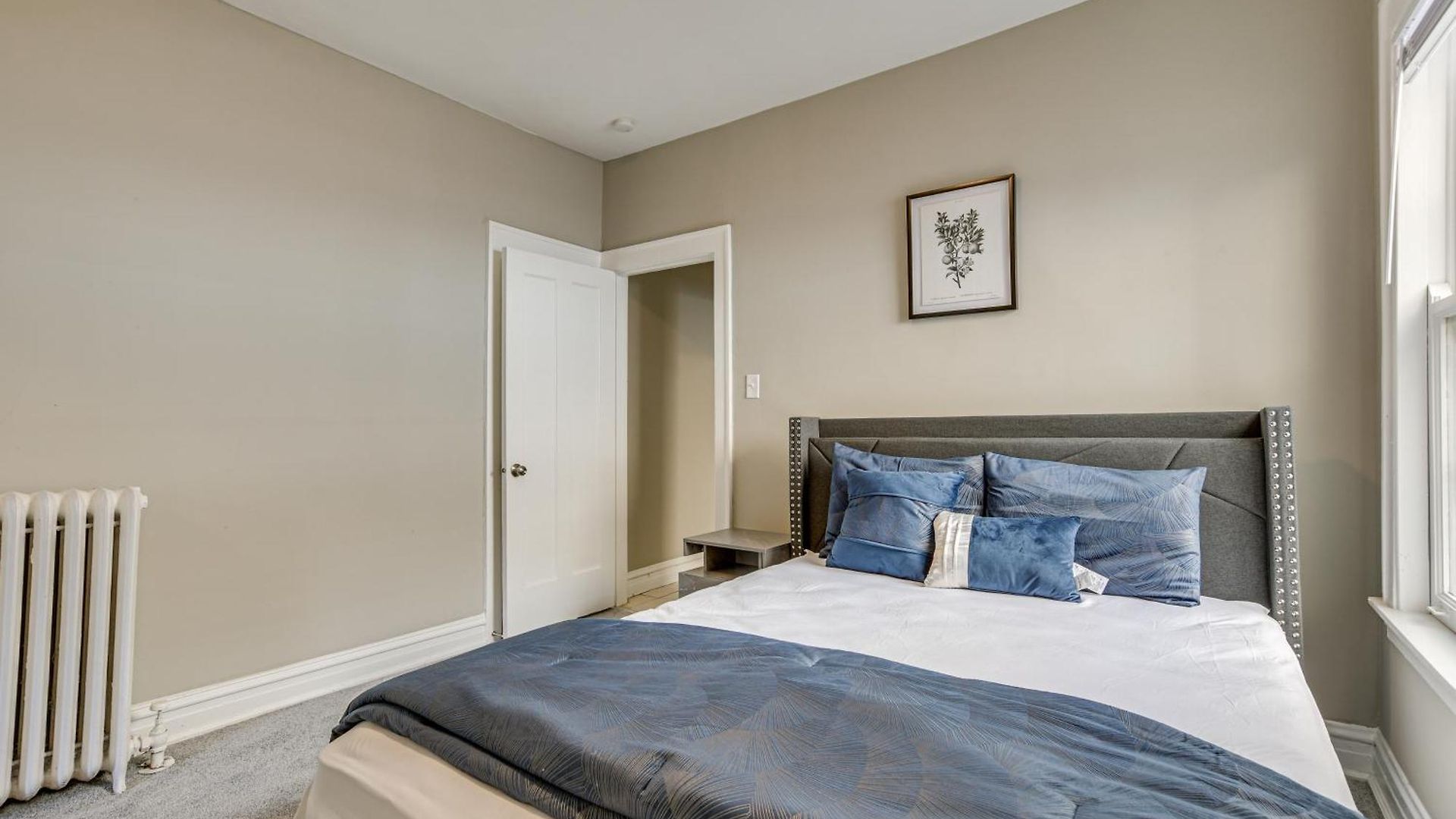 Walk To Devon Avenue & Warren Park: Apt! * Chicago