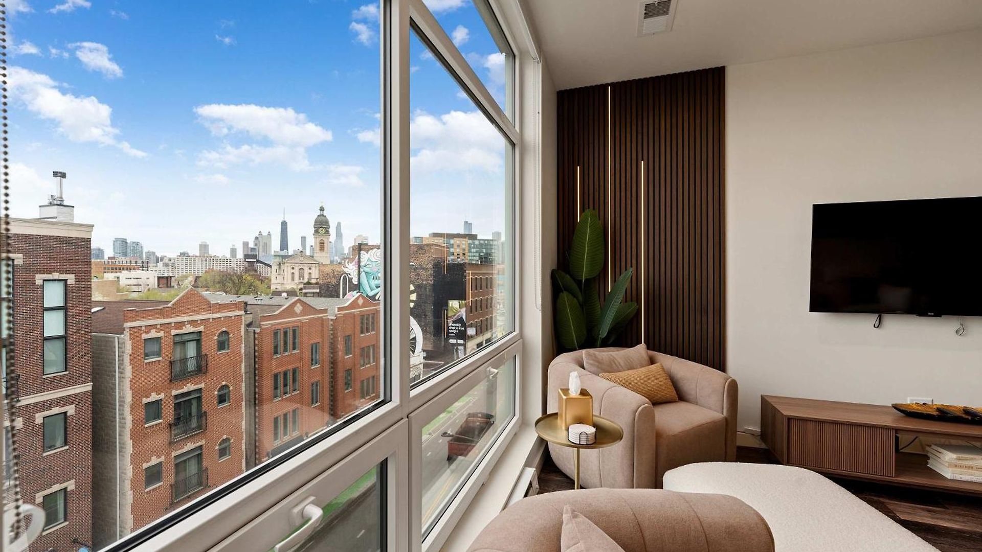 Luxury 2bd-2ba View-gym-rooftop *