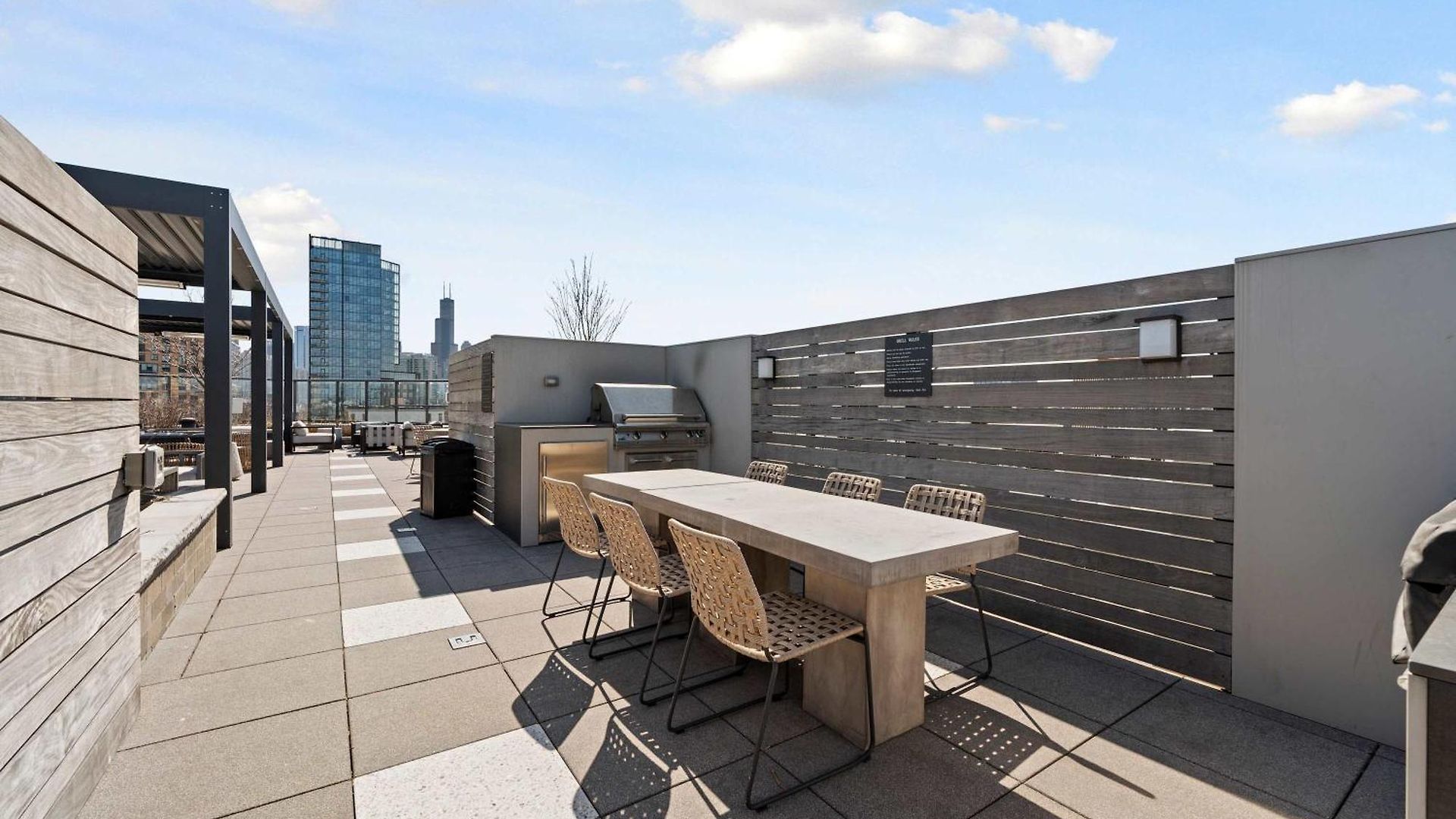 Luxury 2bd-2ba View-gym-rooftop *