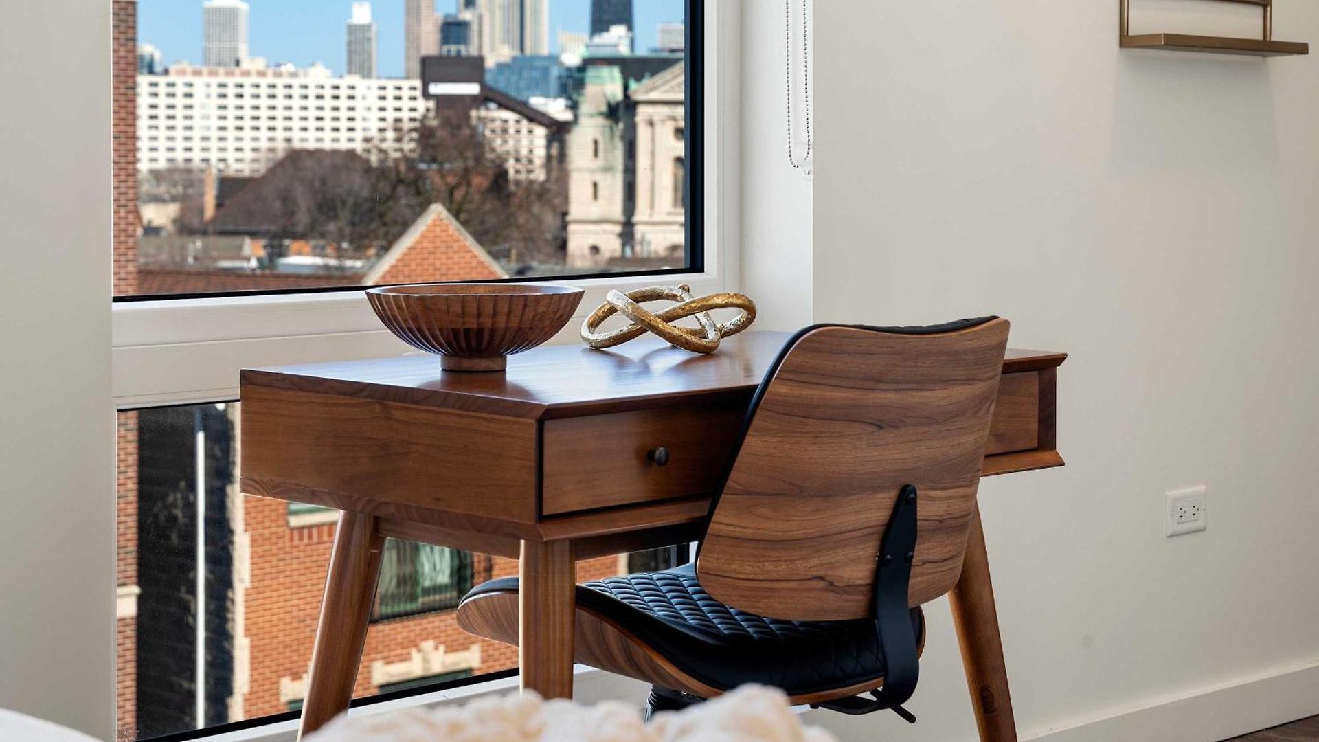 Luxury 2bd-2ba View-gym-rooftop Chicago