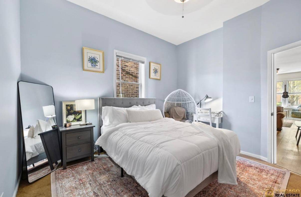 Spacious In Awesome With Wifi, Ac Chicago