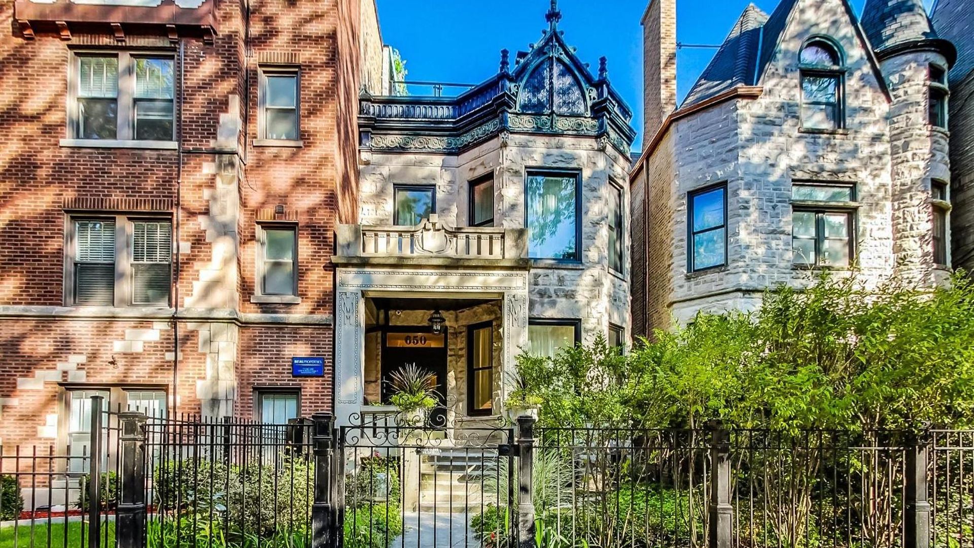 Apartment Luxurious Lincoln Park With Gourmet Kitchen Chicago