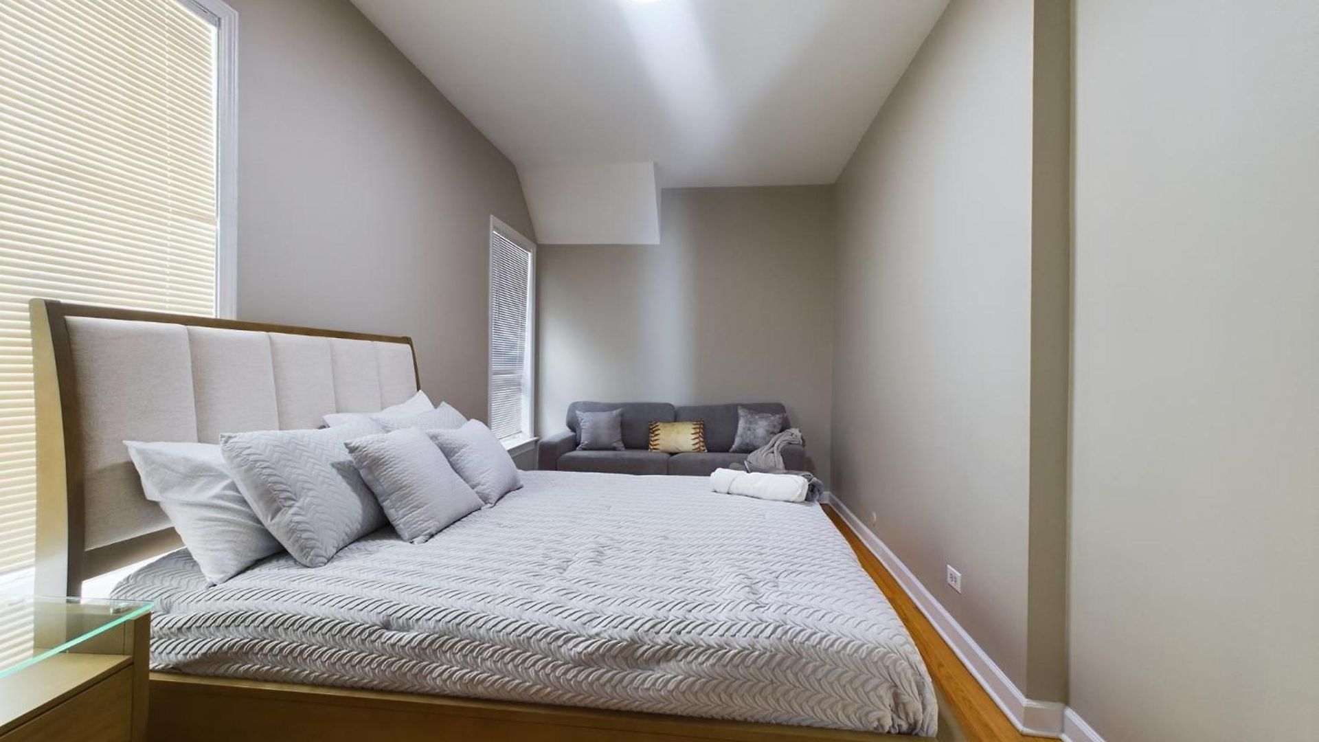 Cubs Clubhouse Retreat Apartment *