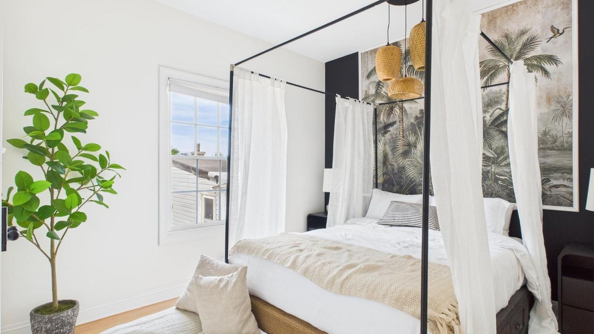 Spacious 4br With Outdoor Oasis Apartment Chicago