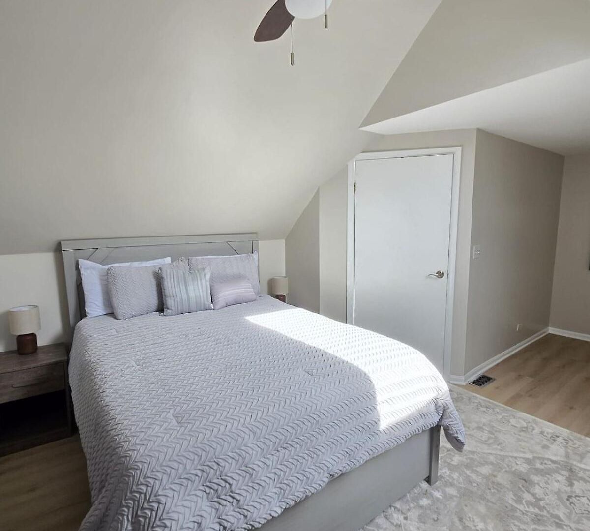Trendy Loft In Southport