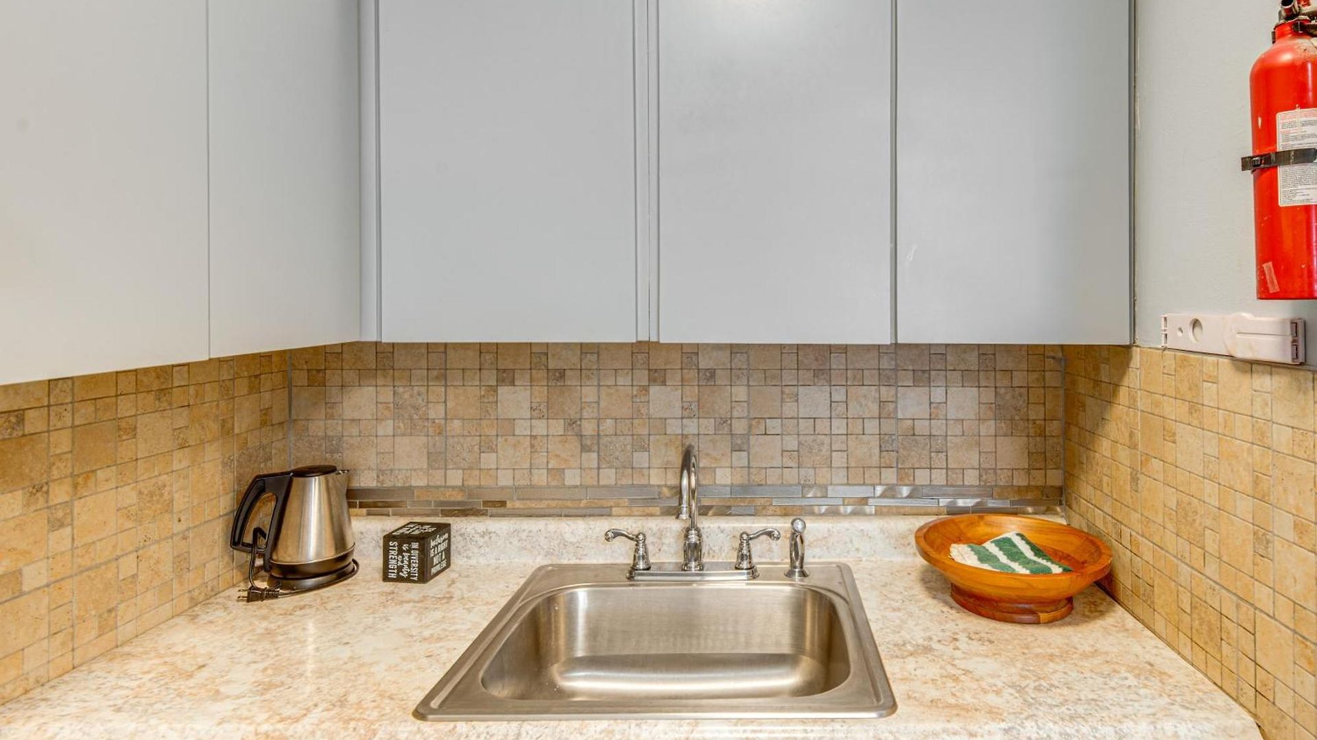 14 Mi To Dtwn Chicago: In Ashburn! Apartment *