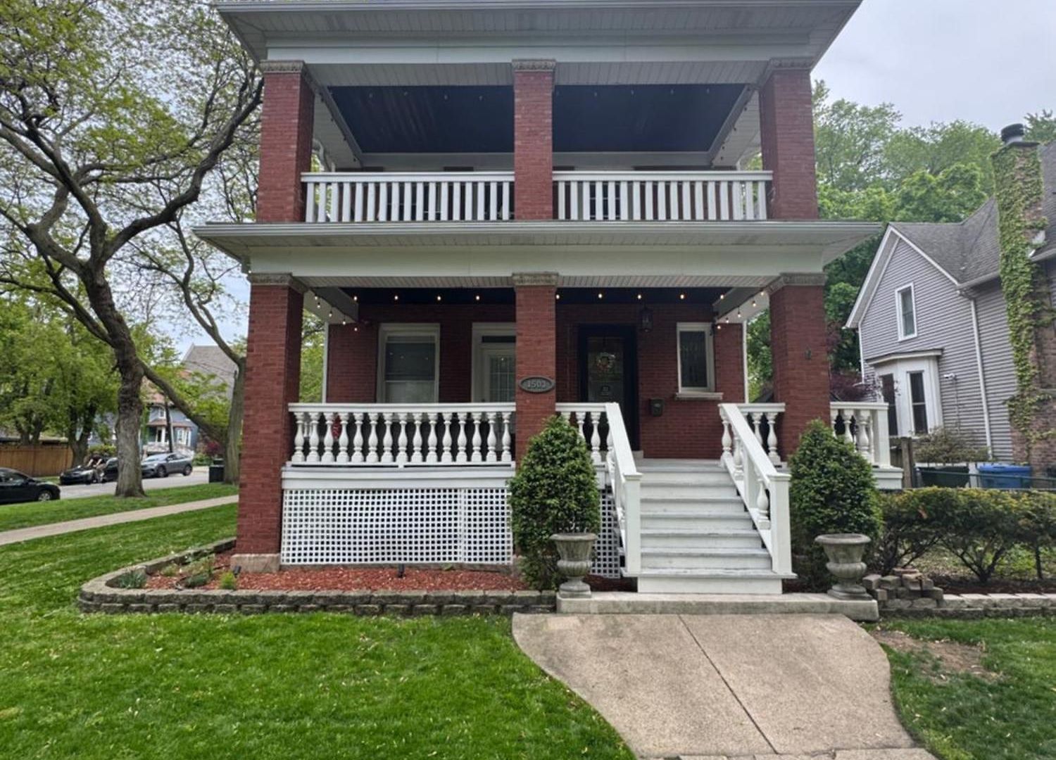 Elegant And Chic 2bed 2bath Steps From The Lake! Chicago