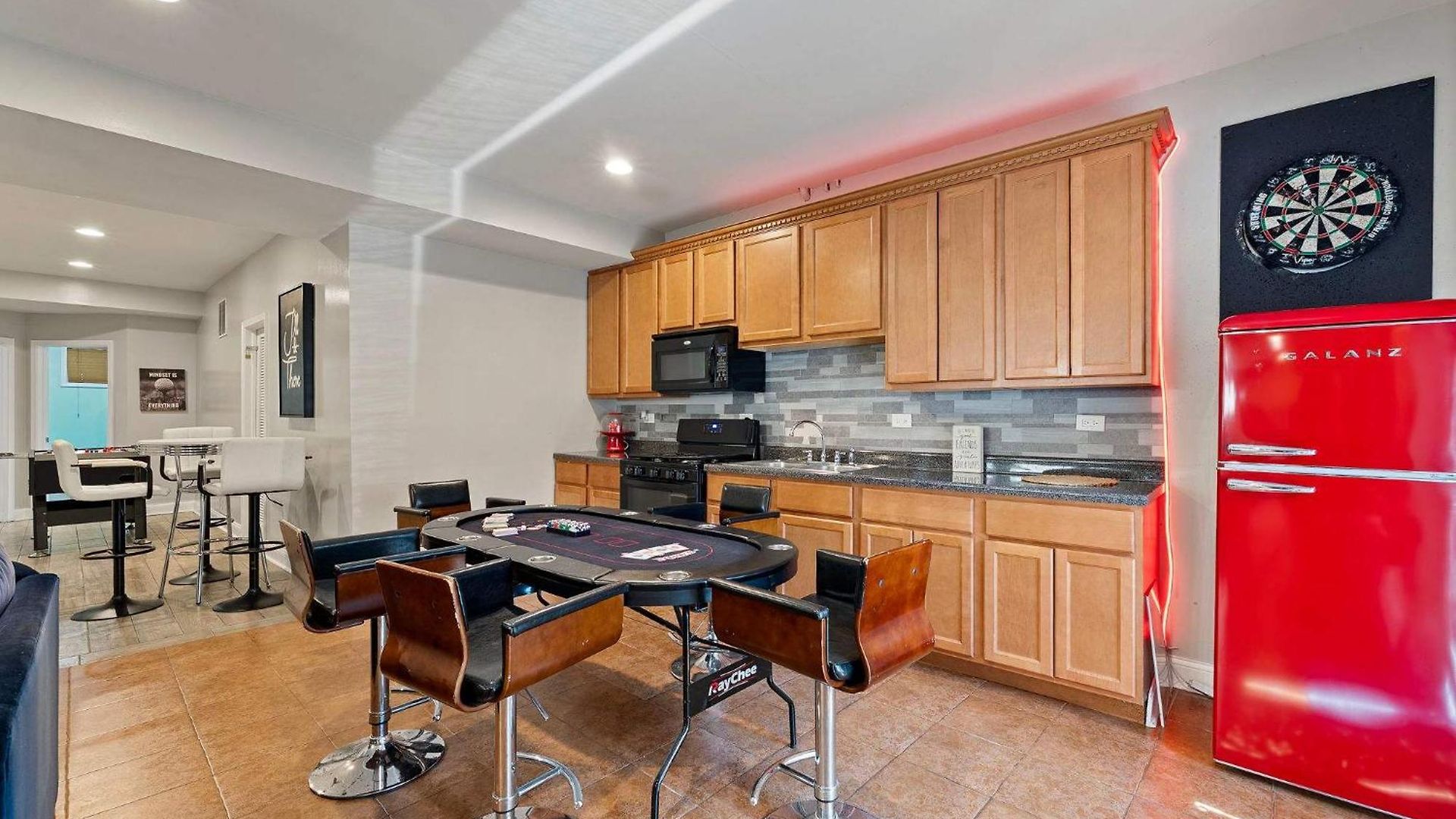 Holiday home Spacious Luxury Retreat 8 Bed Oasis With 6 Baths