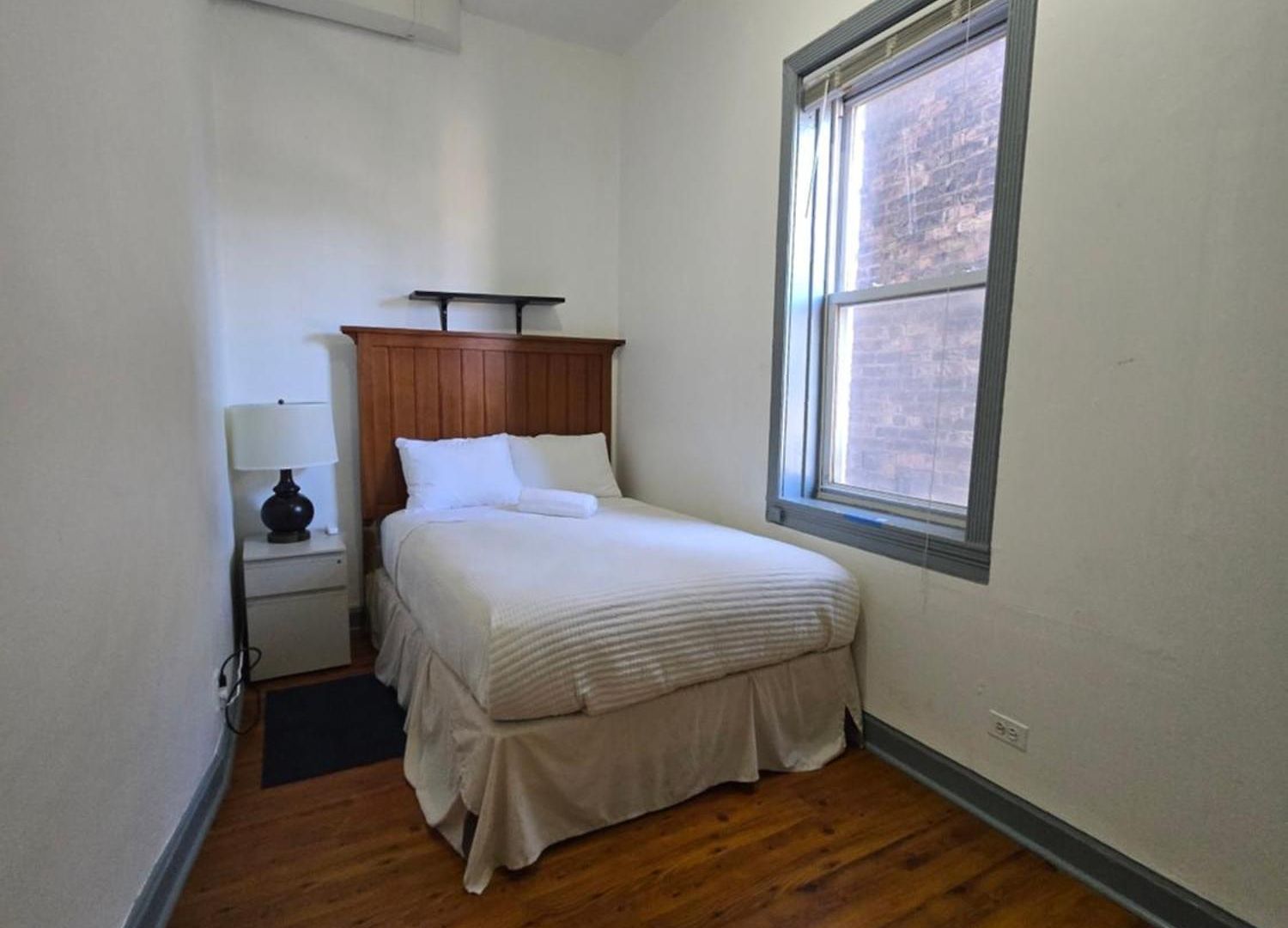 Hostel 424 *