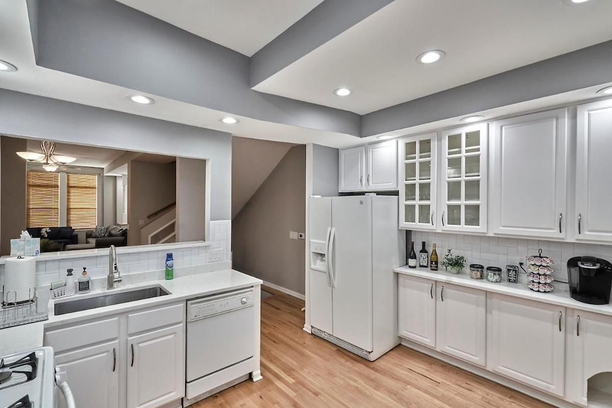 Apartment 3bd 3ba Bronzeville Beauty *