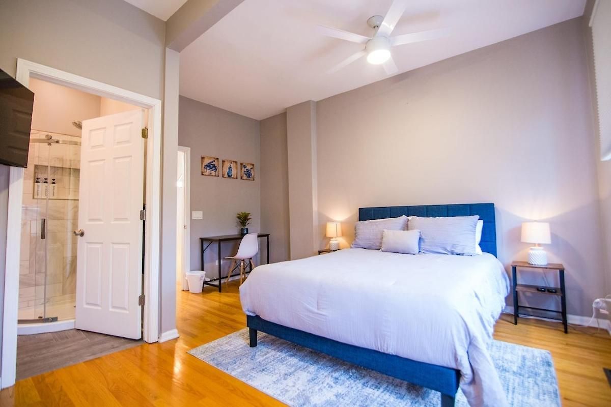 Apartment 3bd 3ba Bronzeville Beauty