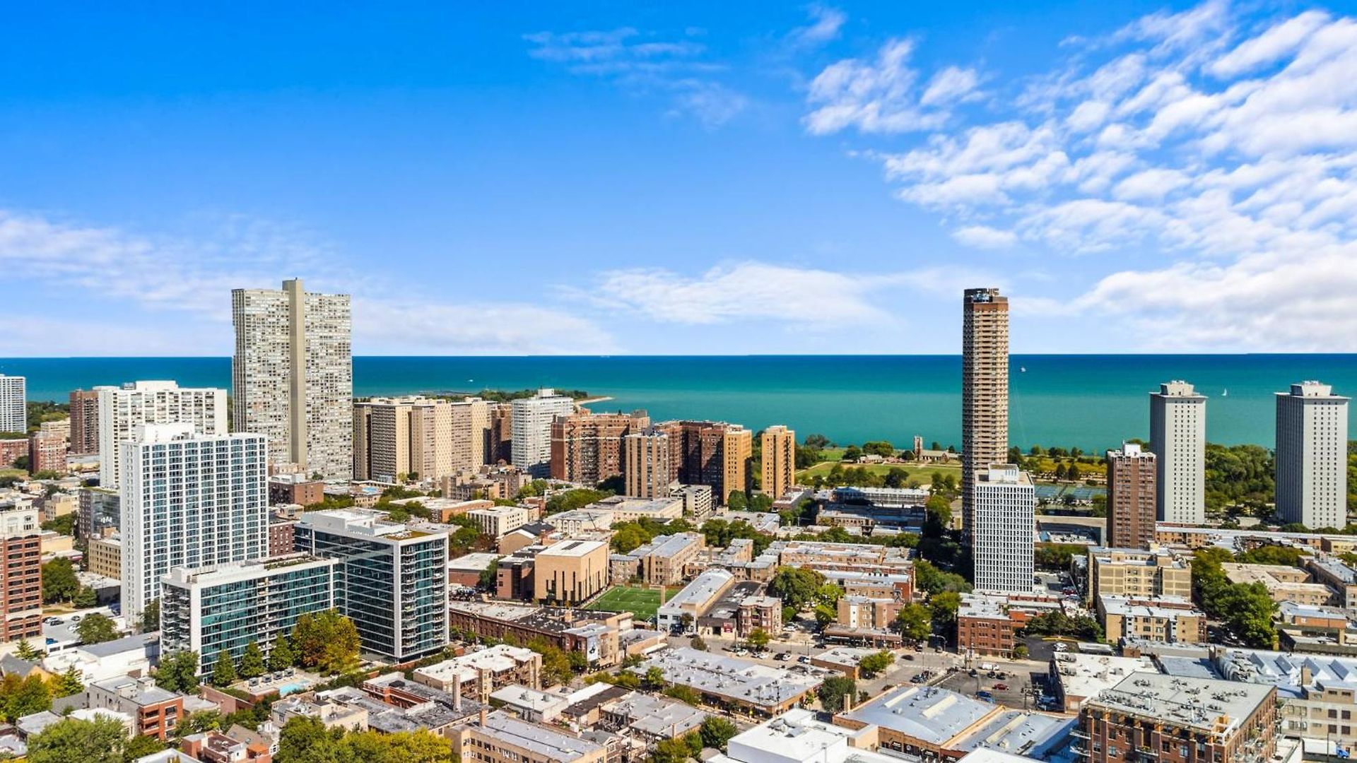 Apartment 1 Bedroom With Rooftop And Wrigley Views Chicago
