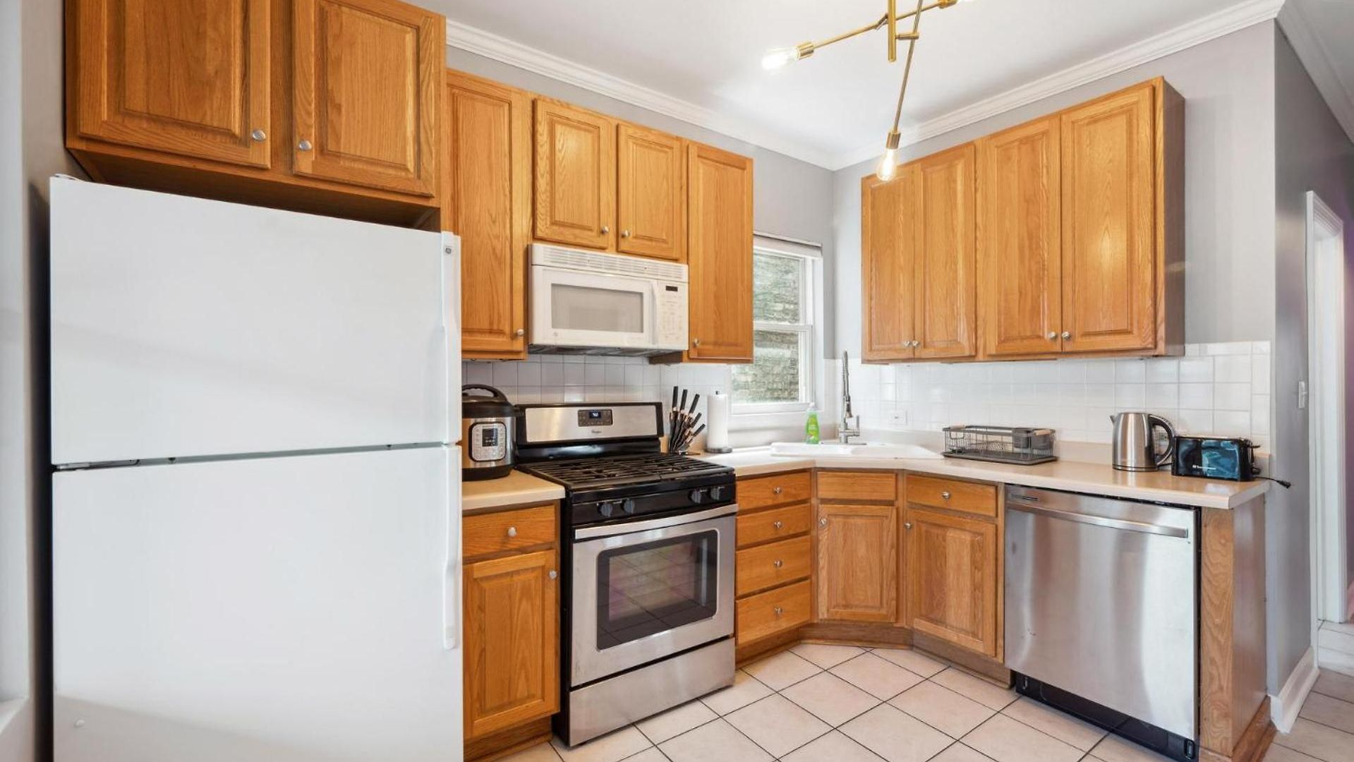 Wrigley 4br Home, Sleeps 10 *