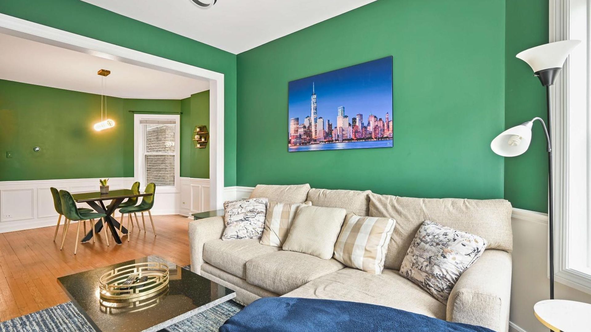 Holiday home Wrigley 4br Home, Sleeps 10 Chicago