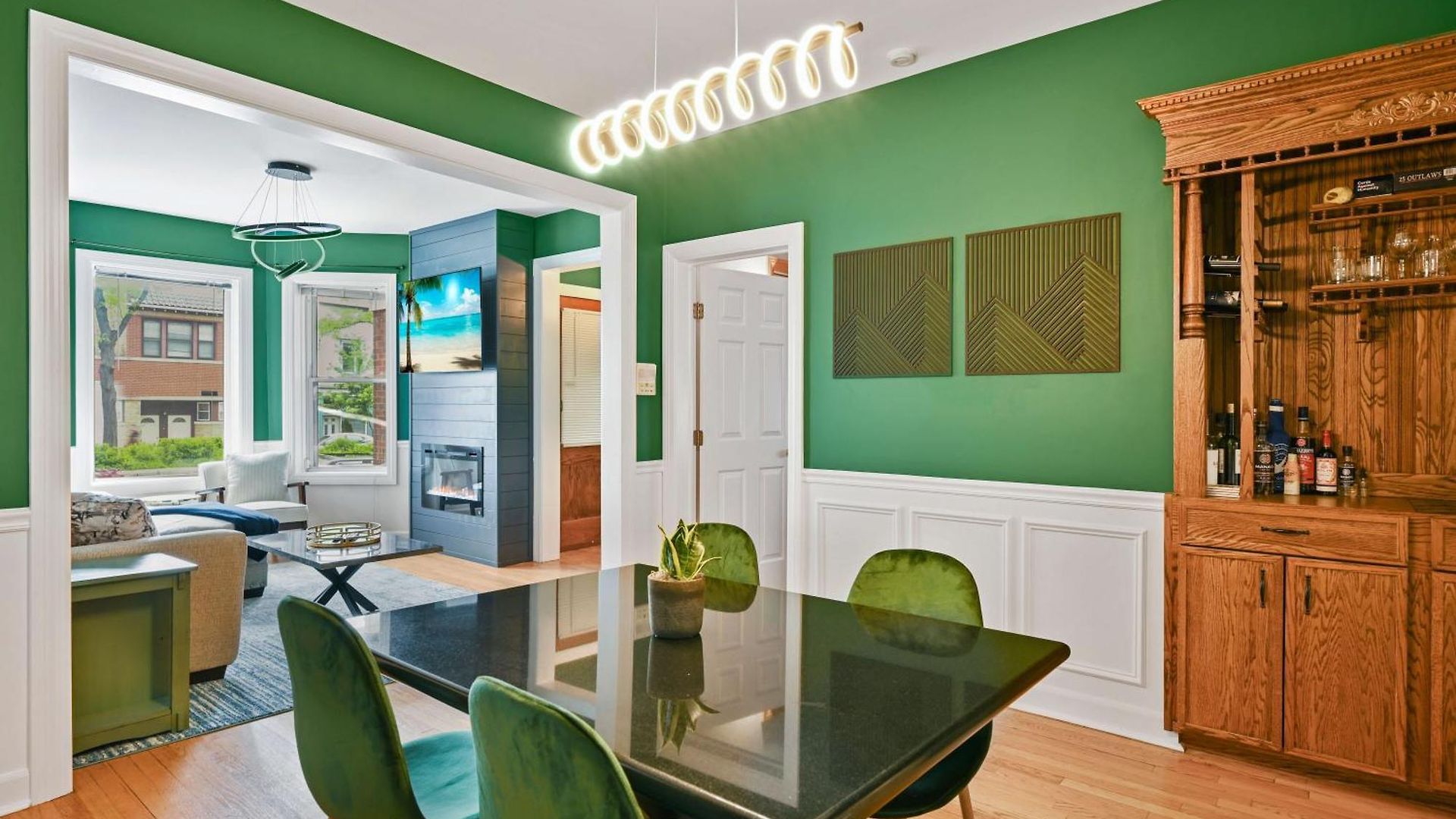 Wrigley 4br Home, Sleeps 10 Holiday home *