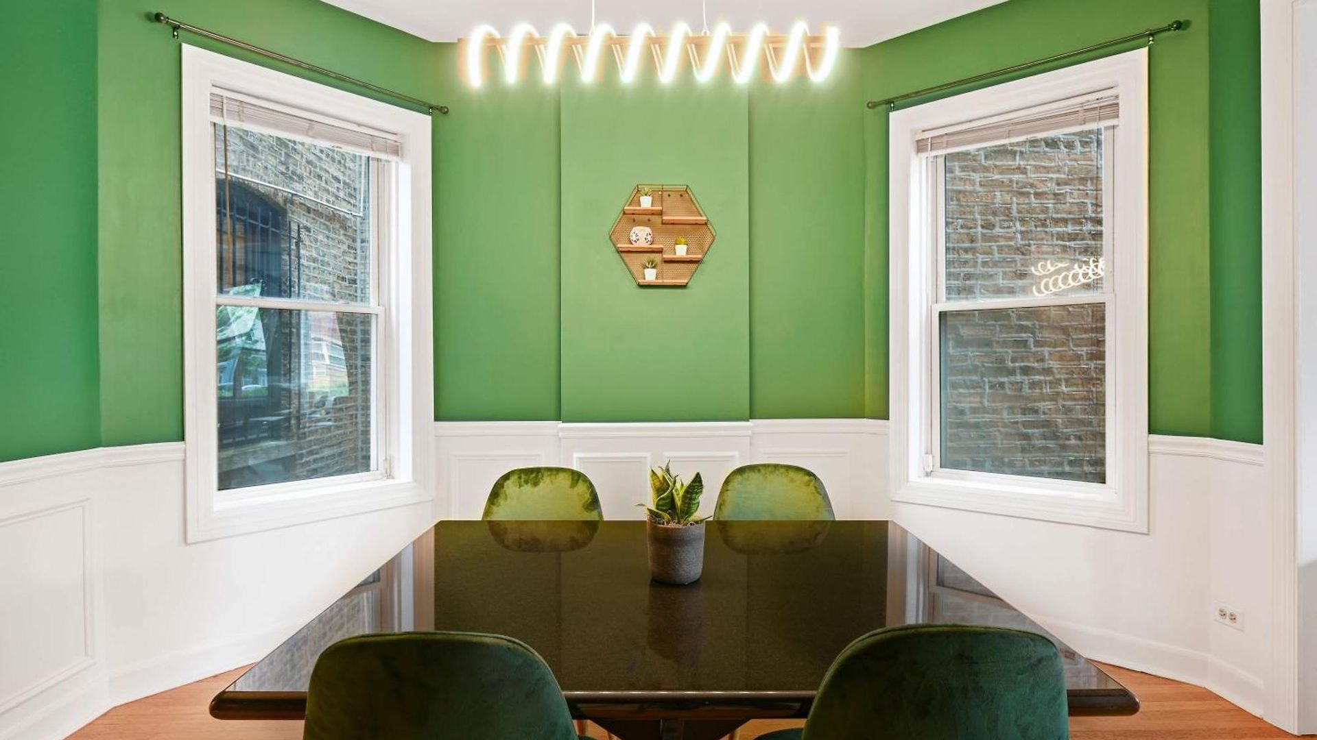 Wrigley 4br Home, Sleeps 10 Holiday home Chicago