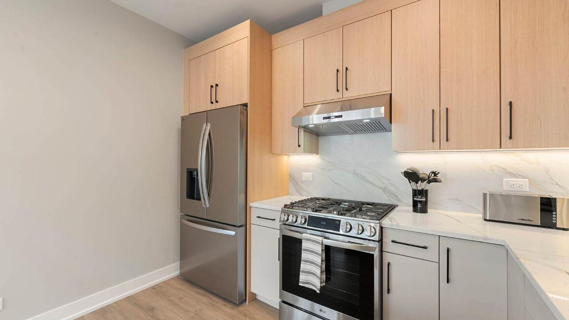 New Build In Pilsen Spacious 2 Bed 2 Bath Unit Chicago