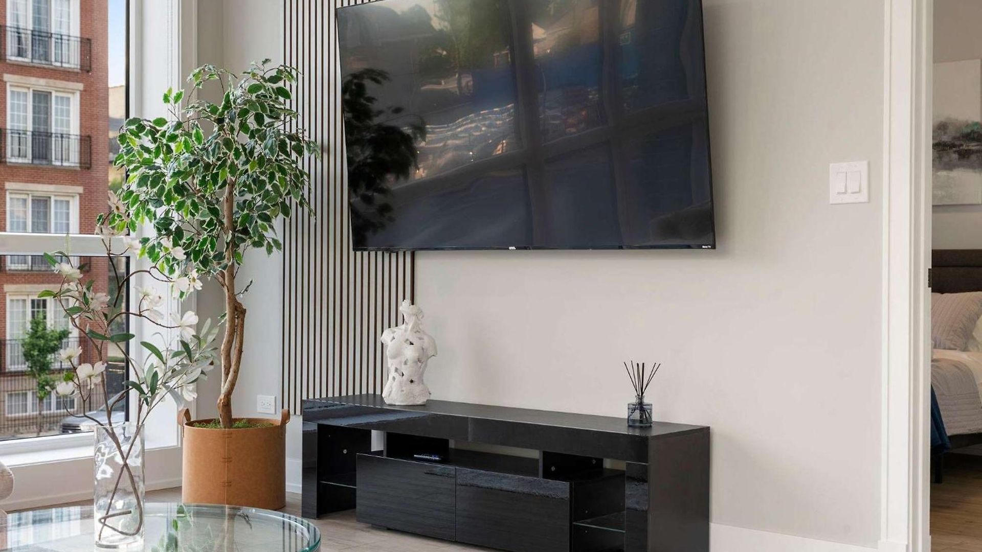 Apartment New Build In Pilsen Spacious 2 Bed 2 Bath Unit